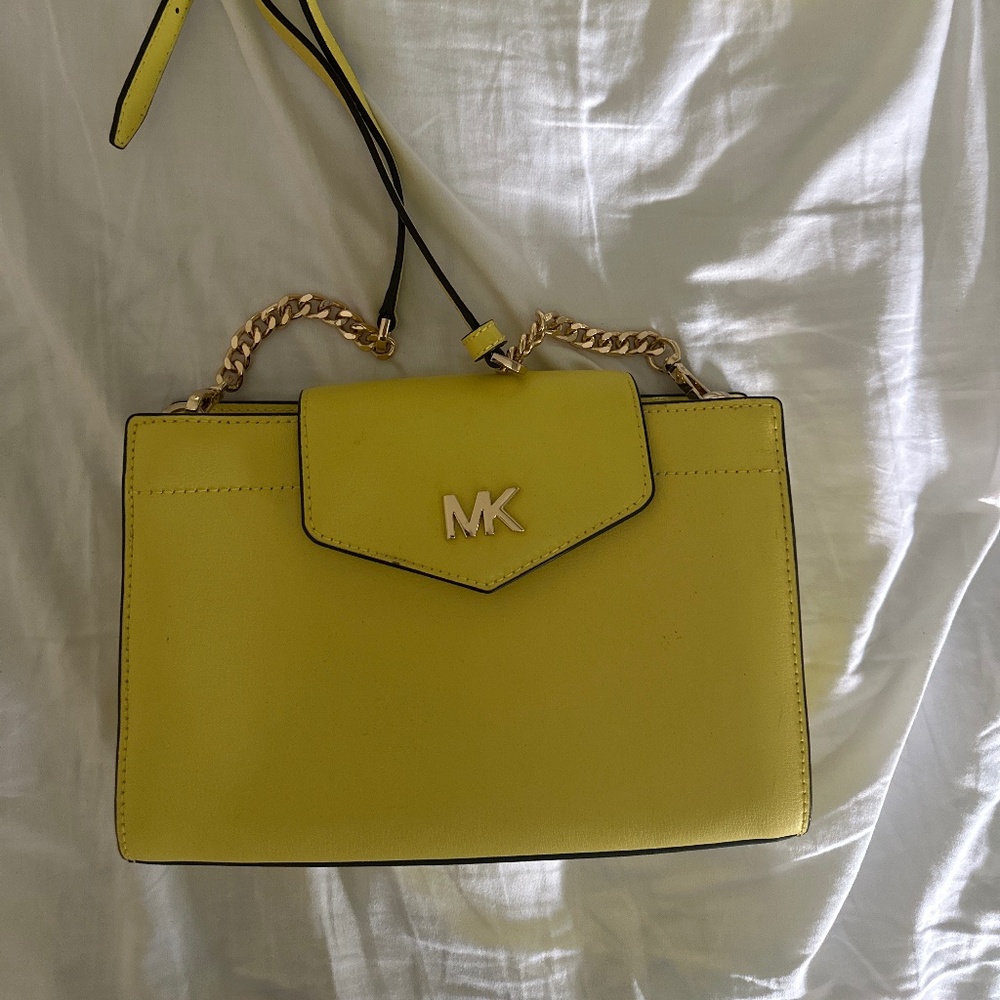 Michael kors crossbody